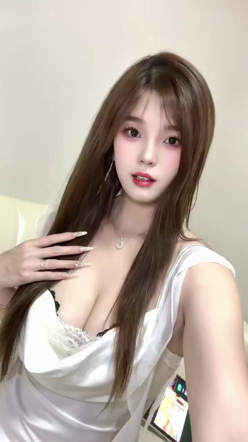 人很美下次还要找她爽个够