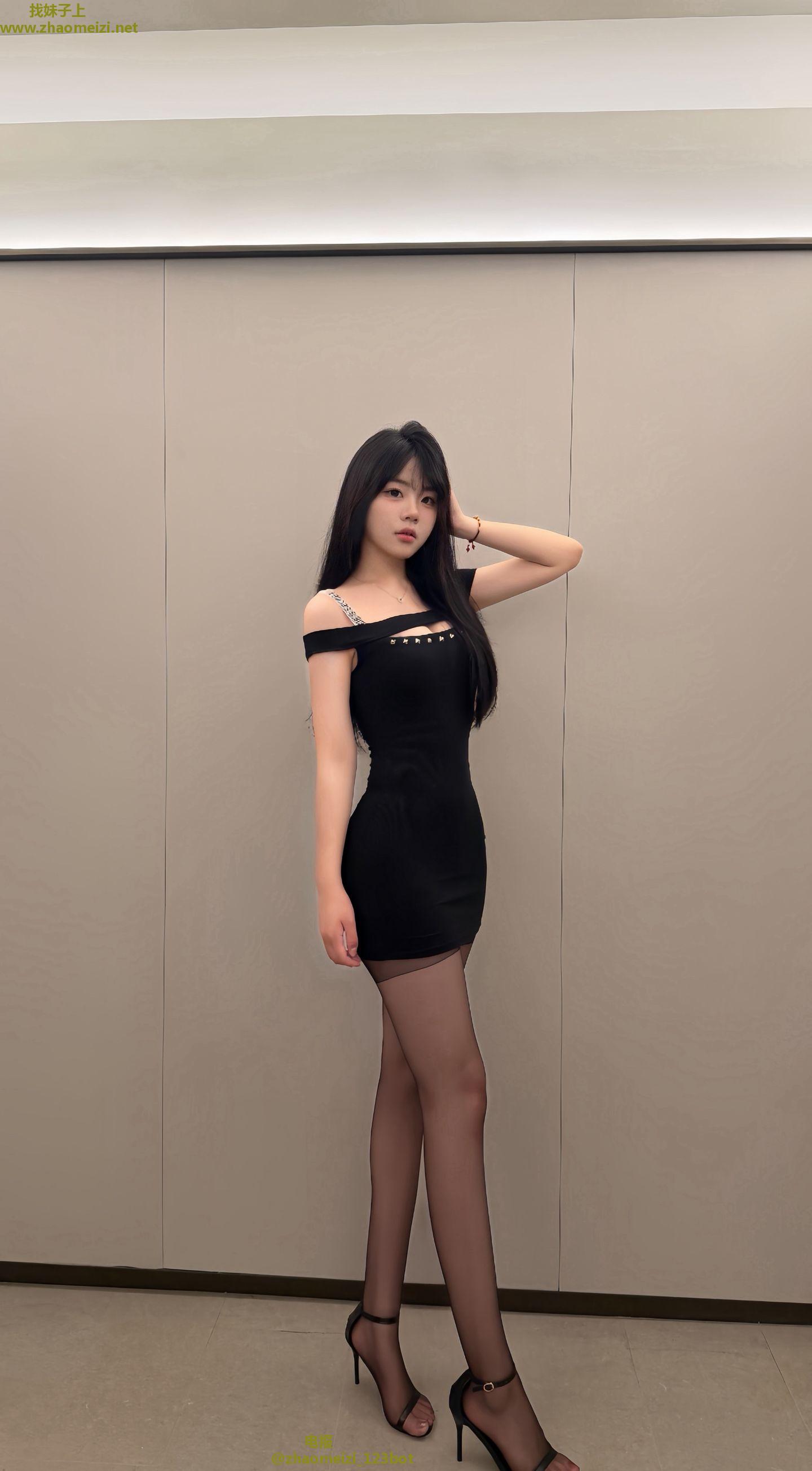 甜甜嫩妹开大课尽情快乐