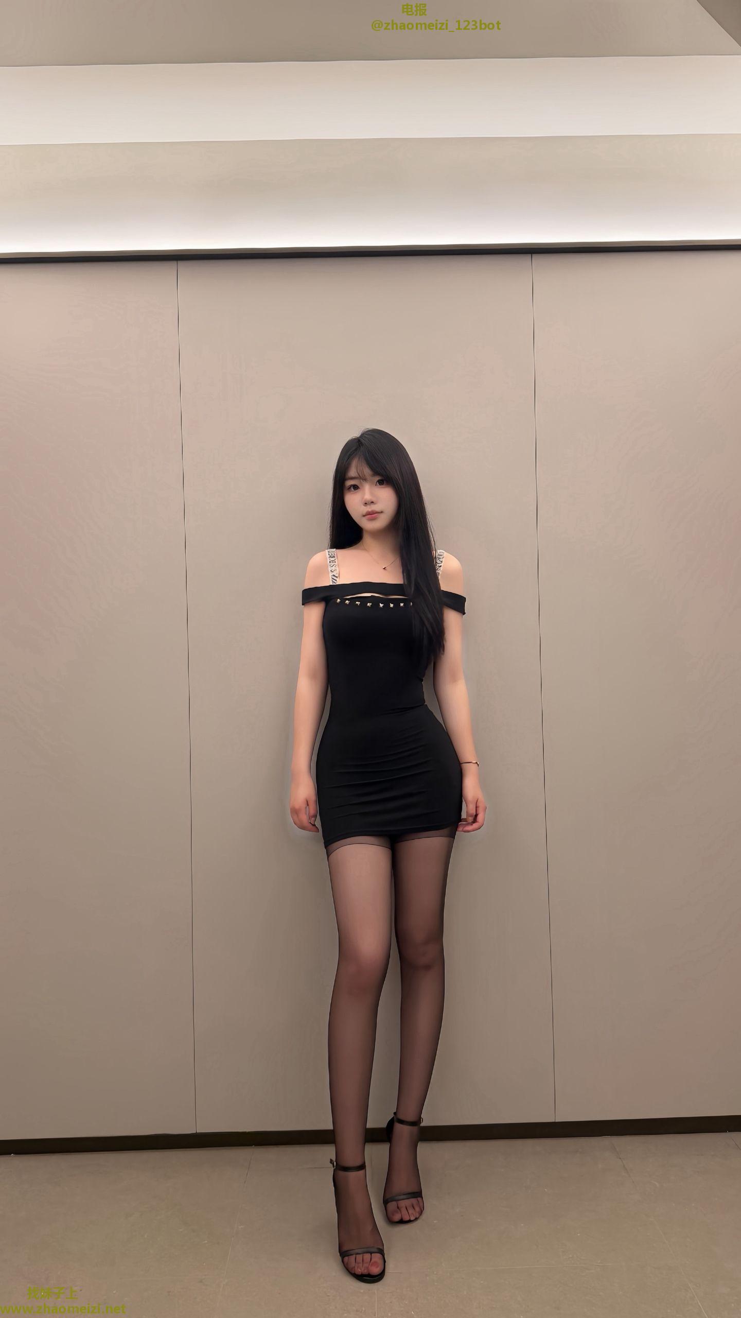 甜甜嫩妹开大课尽情快乐