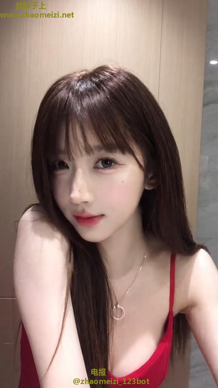 阿娇美女玩的浪叫的骚