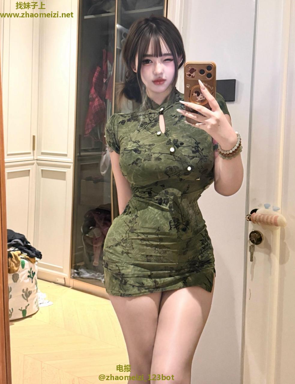 猎奇巧巧妮子D乳白虎