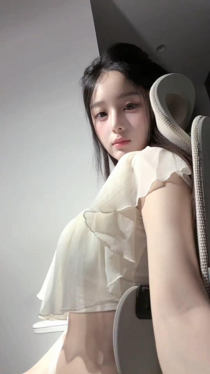 嫩嫩的学生妹稀罕货