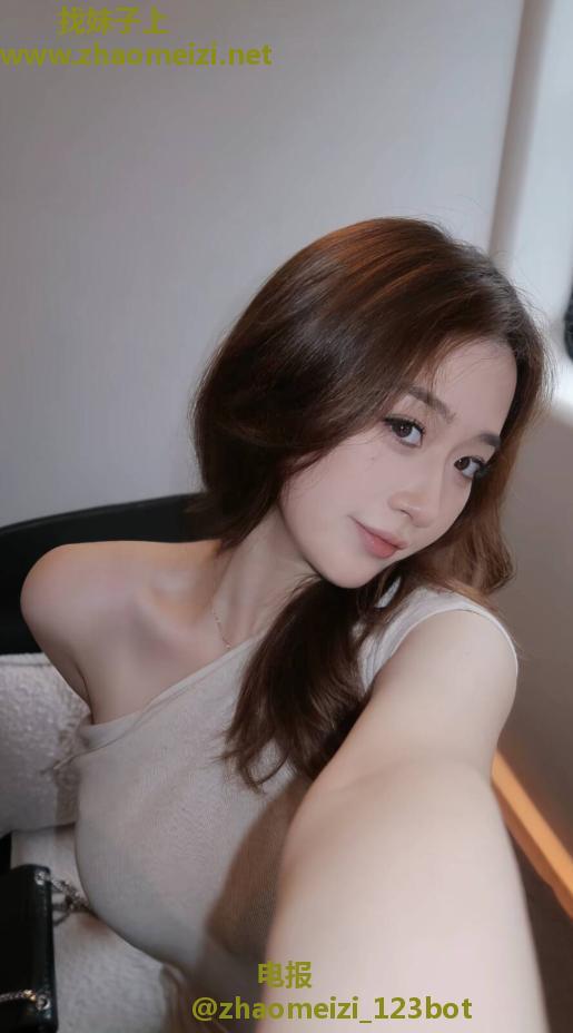 水灵好看嫩货养眼迷人