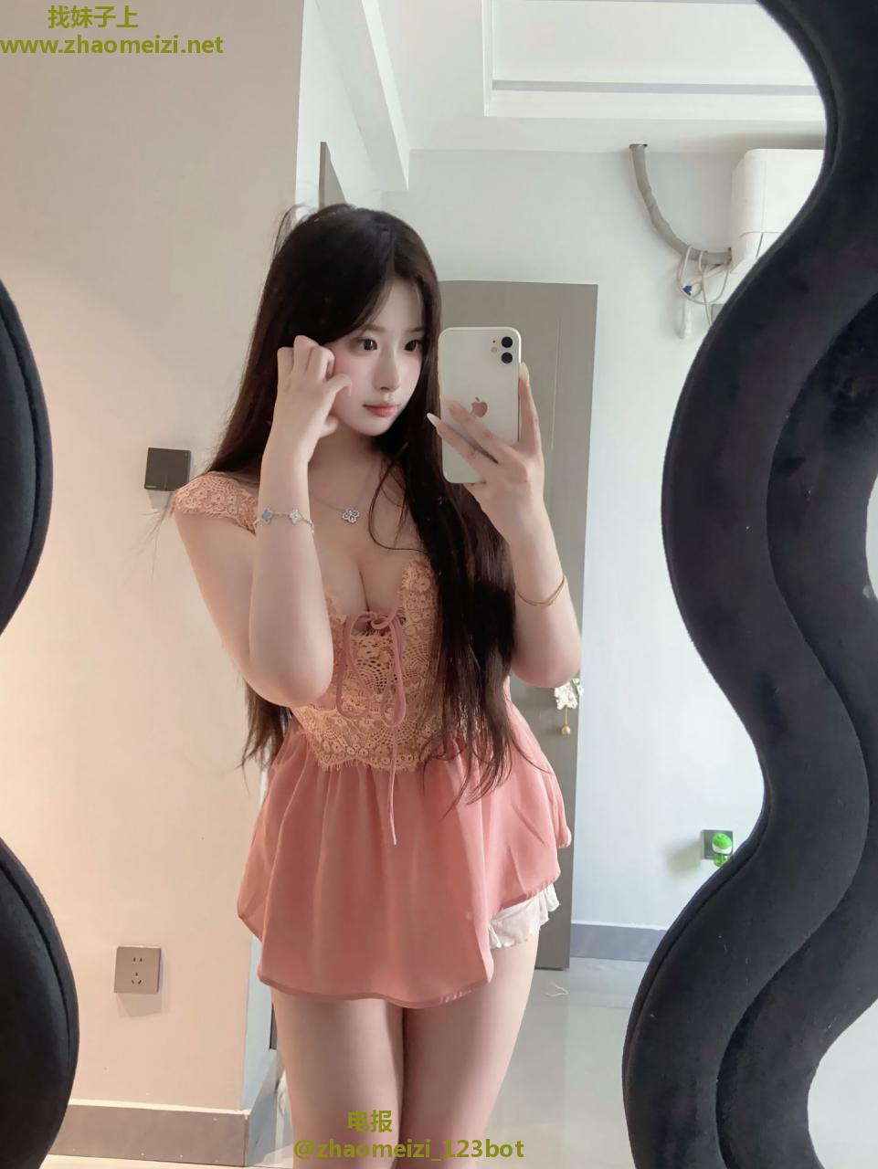 甜妹悠悠长得是真嫩