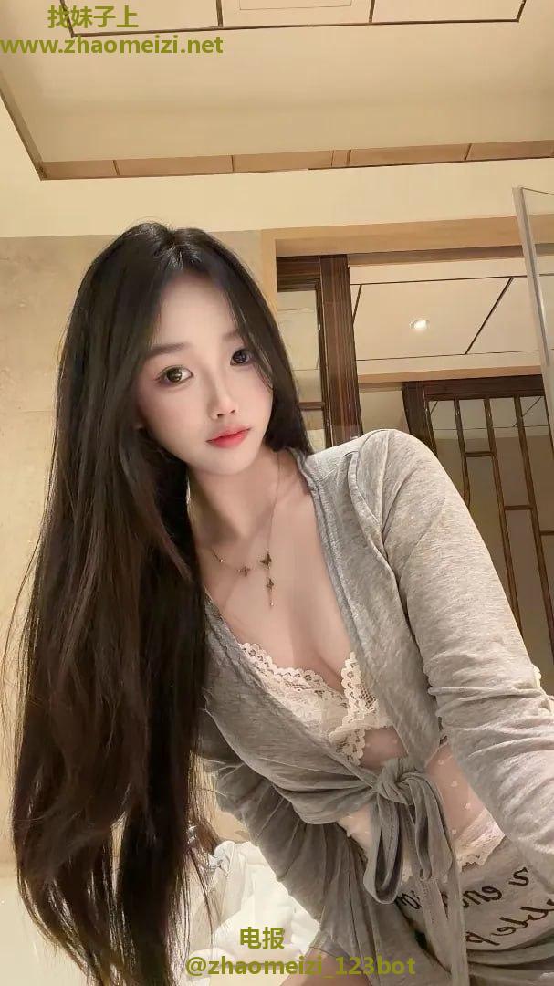 【西安】极品一线天粉鲍非常紧致