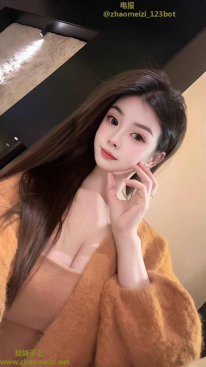 开发妙龄香臀美乳妹子