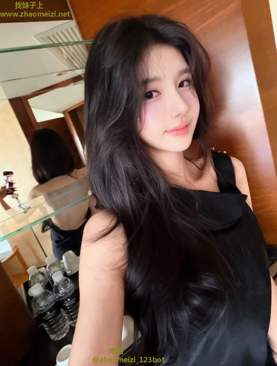 很漂亮的妹妹白嫩肉体