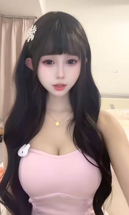 上海身体发育的很完美粉嫩无比