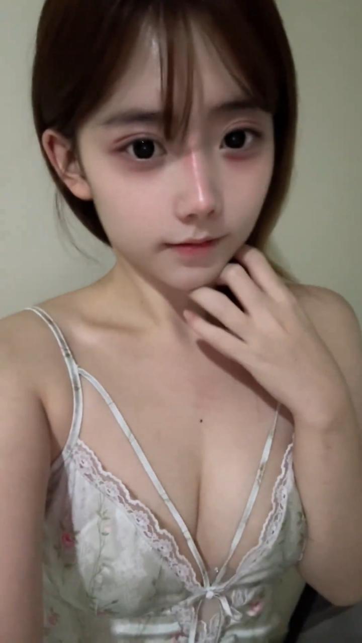 小白虎还是刚入行的嫩茶
