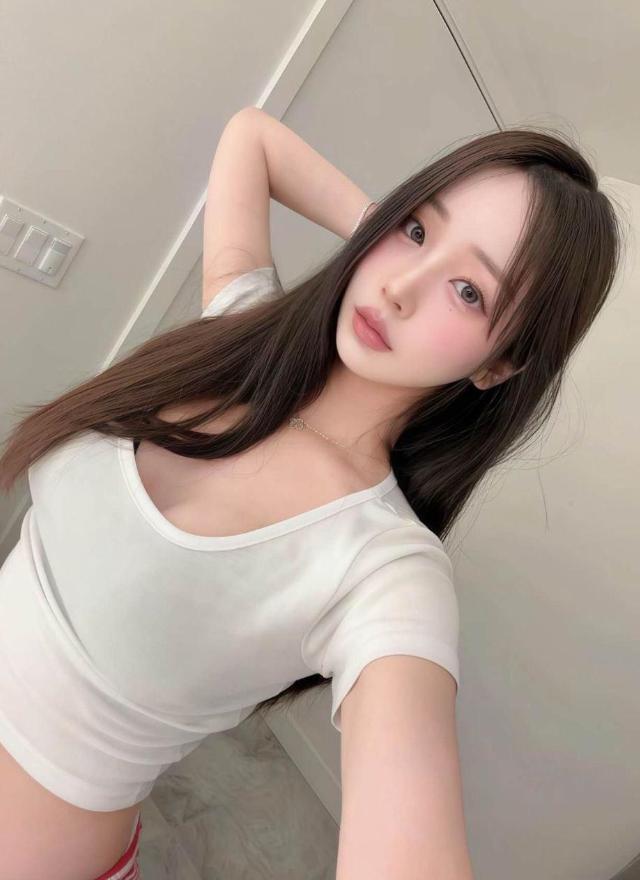喜欢这种迷人大长腿妹妹