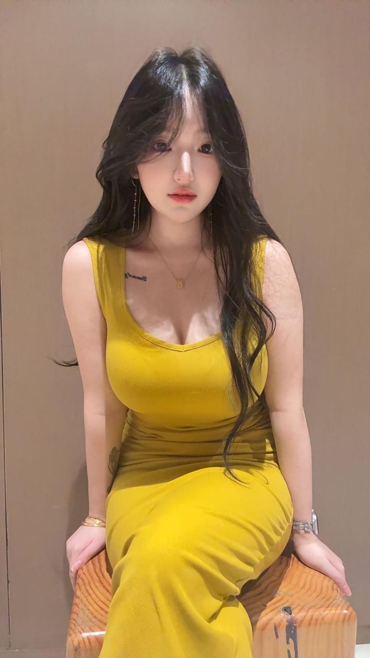 大胸妹真系又靓又索