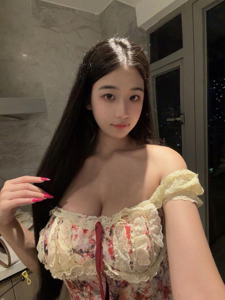 可以肆意玩弄的大奶妞