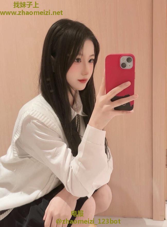 私藏学妹贡献给狼友快活