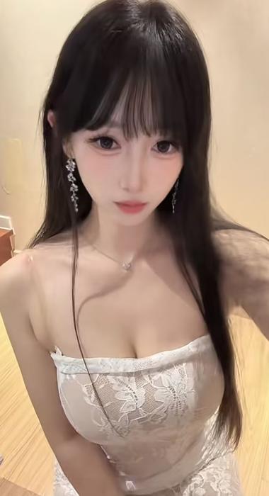 这妹子颜值身材真的没话说