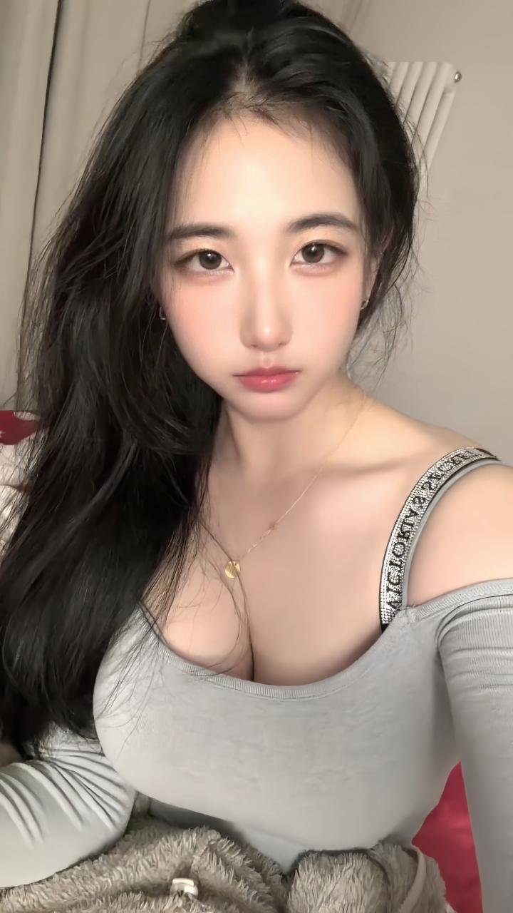 巨乳妹有前戏会给情绪价值